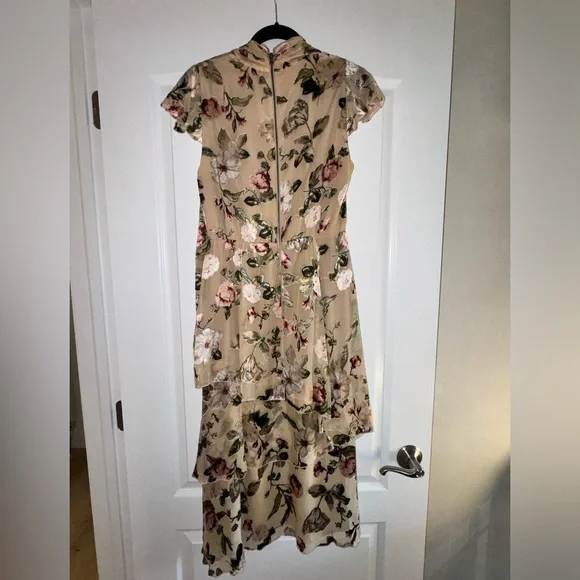 Alice + Olivia Lavenia Floral Tiered Ruffle Midi Dress size 4 - Picture 3 of 8
